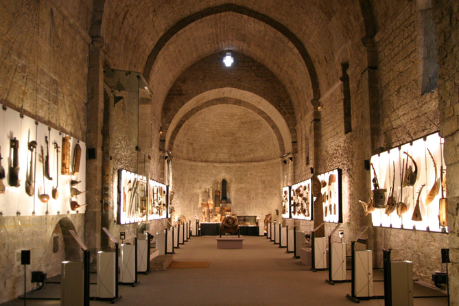 Musee de la Castre - All Luxury Apartments