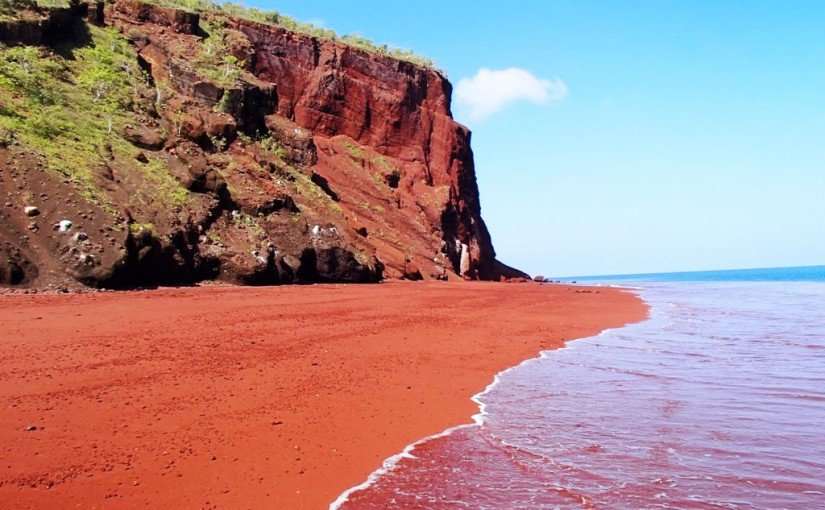 Red Beach Santorini - All Luxury Apartments