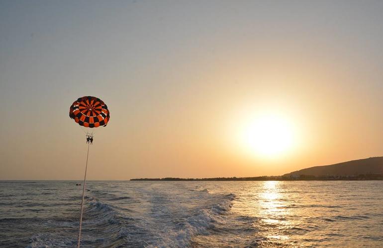 parasailing in Santorini - All Luxury Apartments