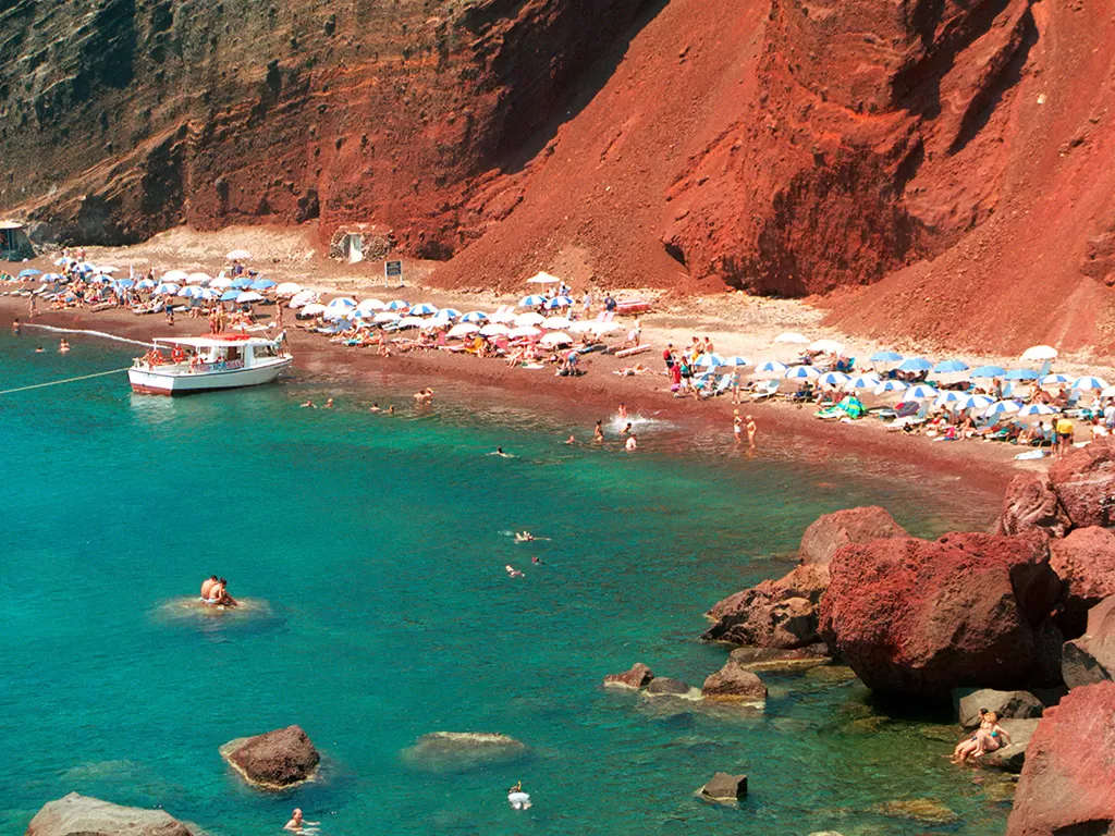 The 8 best beaches in Santorini