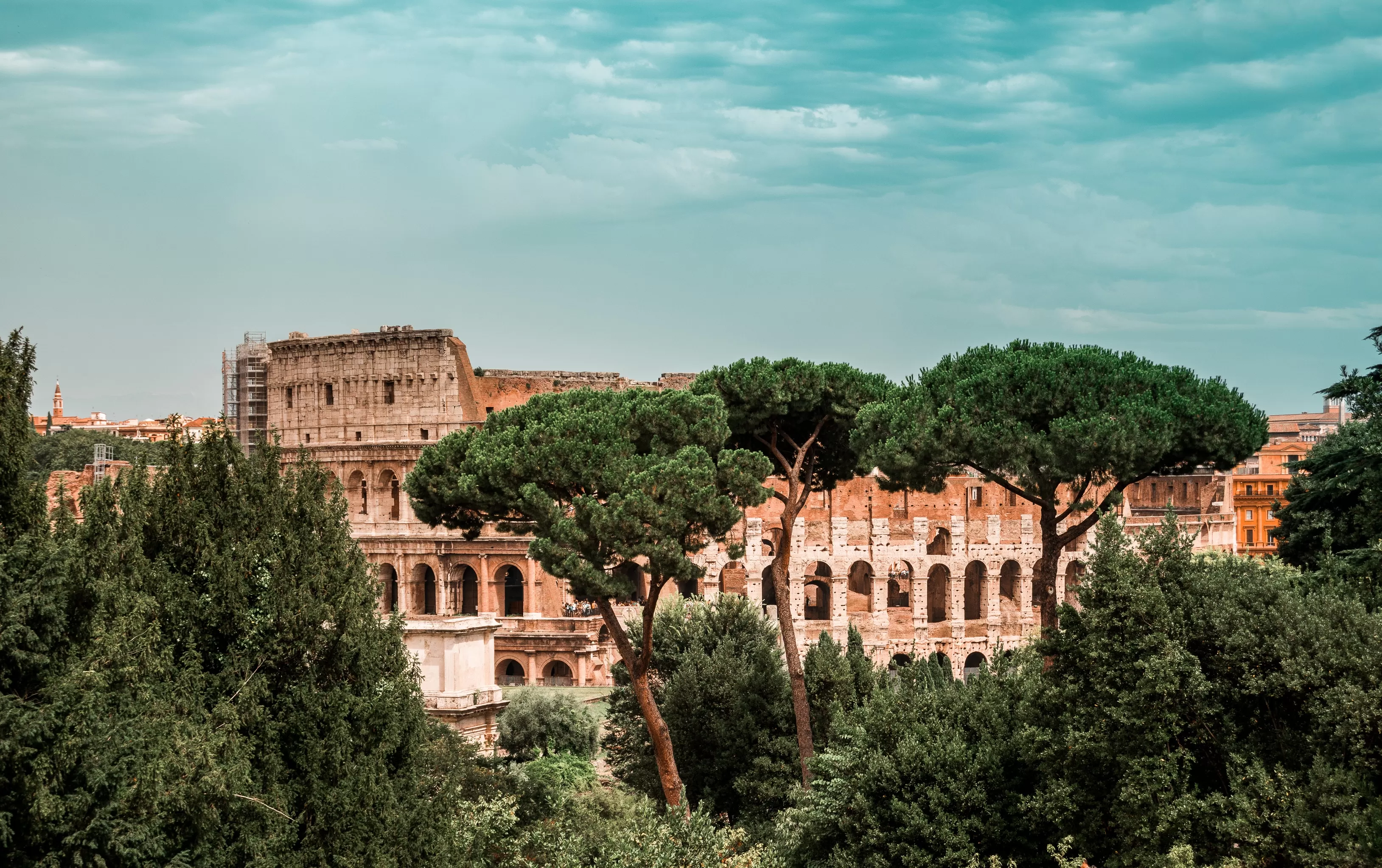 Luxury Apartments in Rome Near The Colosseum
