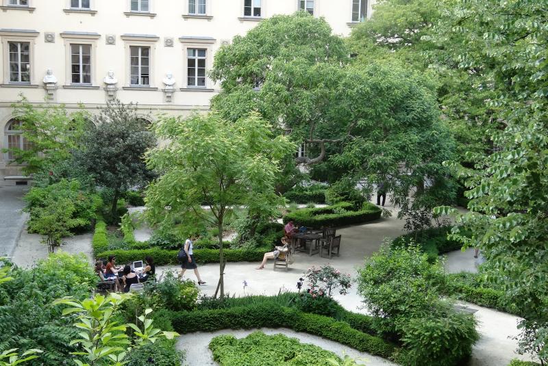 The top 10 best universities in Paris