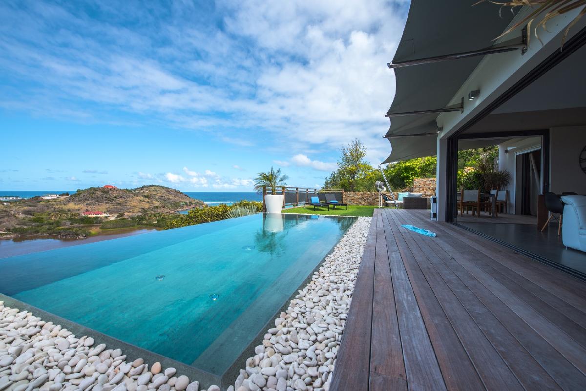 9 Luxury House Rentals in St Barts with Infinity Pools
