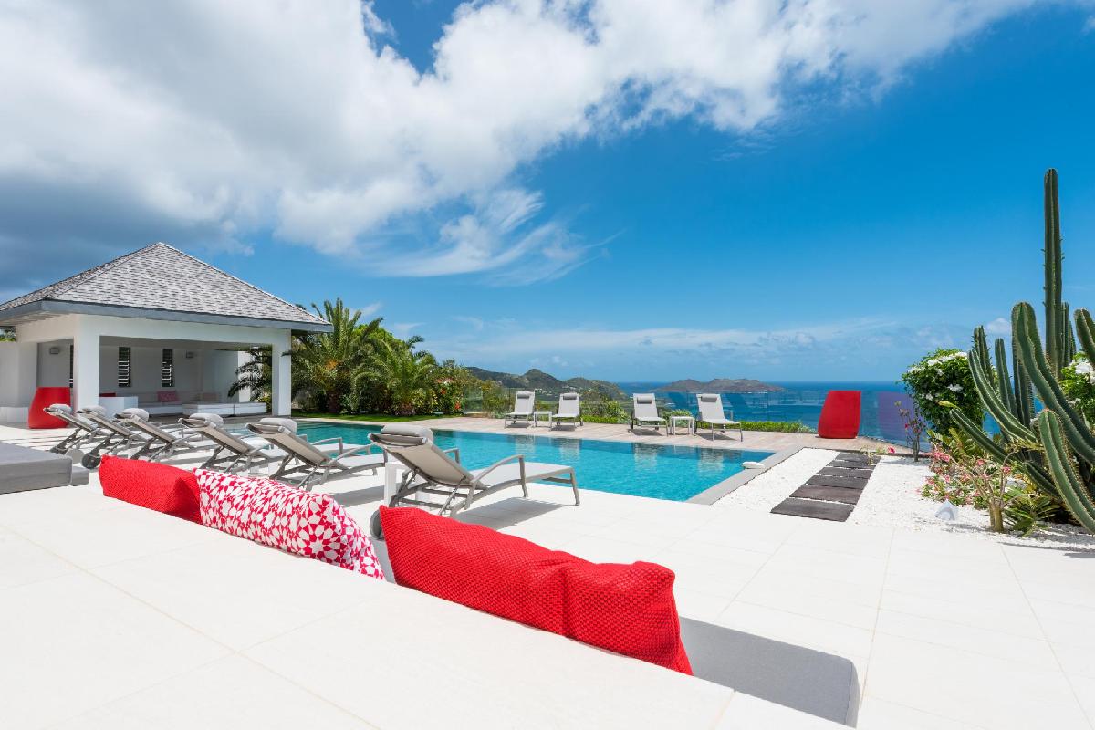 9 Luxury House Rentals in St Barts with Oceanfront Views