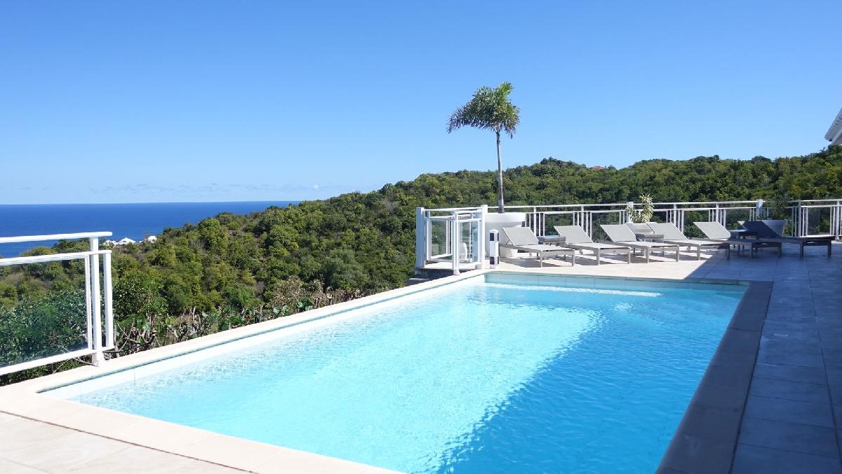 9 Luxury House Rentals in St Barts with Oceanfront Views