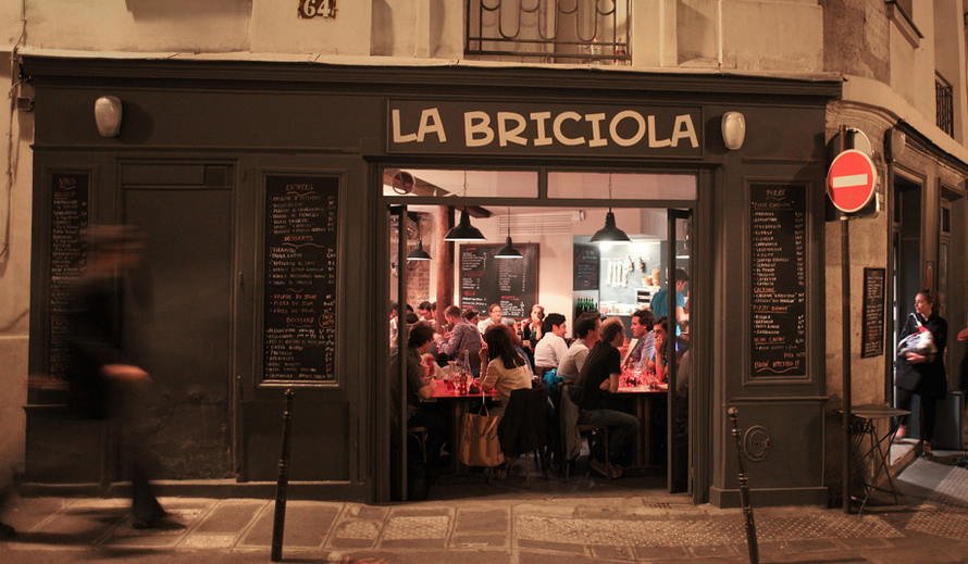 12_best_pizza_places_paris_la_briciola