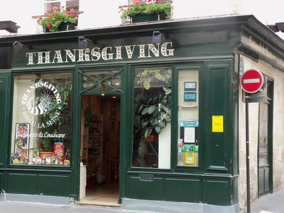 thanksgiving_paris_turkey_pumpkin_american_festive_grocery_store_shop