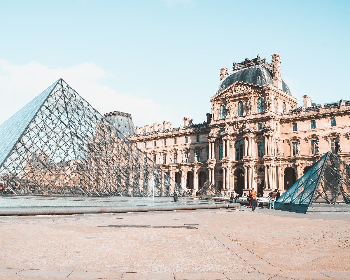 The benefits of a long term rental in Paris for students