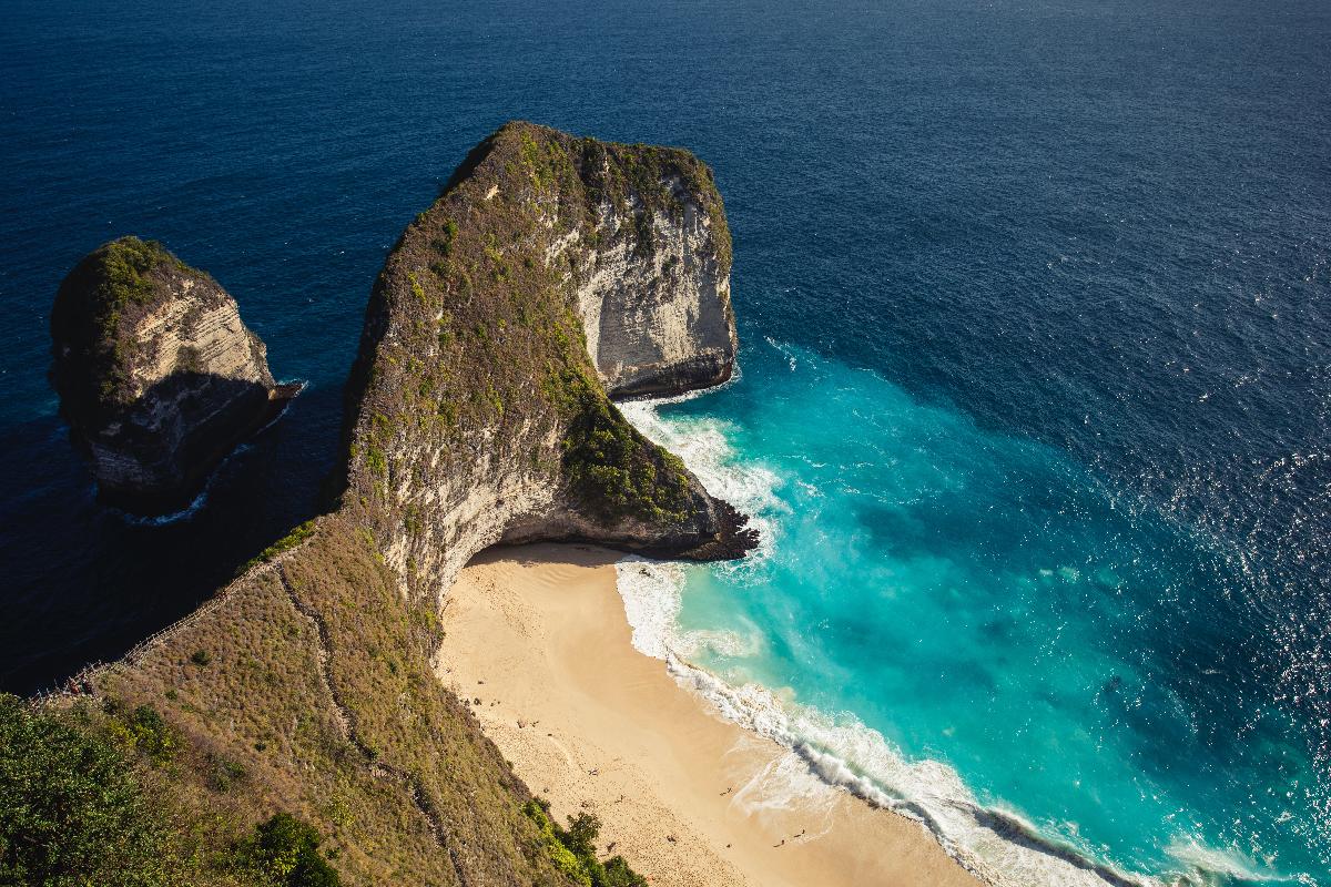 8th Day of Christmas Holiday Gift Guide: All Luxury Bali