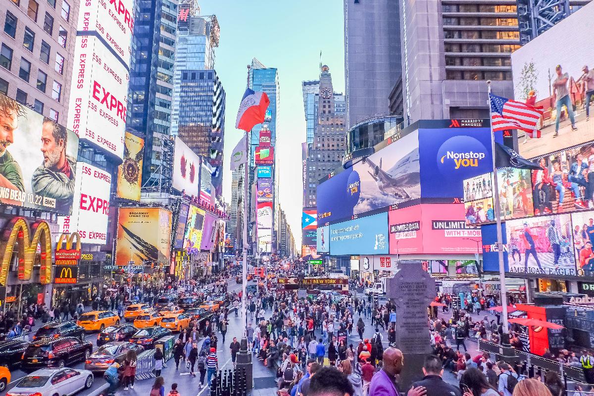 9th Day of Christmas Holiday Gift Guide: All Luxury New York