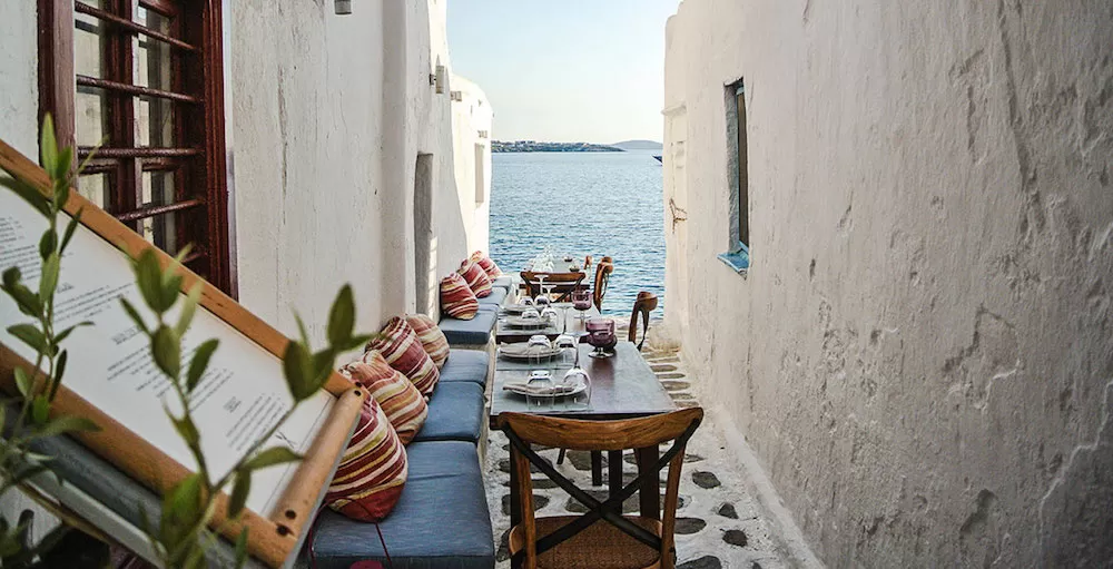 The 11 Best Cocktail Spots in Mykonos