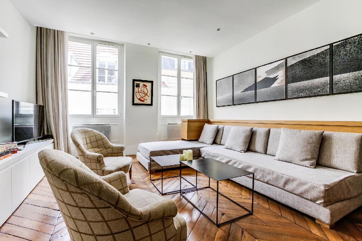 7 Luxury Long-Term Rentals in Paris Near the River Seine