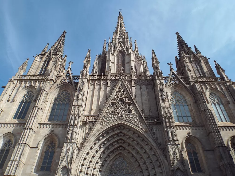 Prayer Paradises: The Most Beautiful Churches in Barcelona