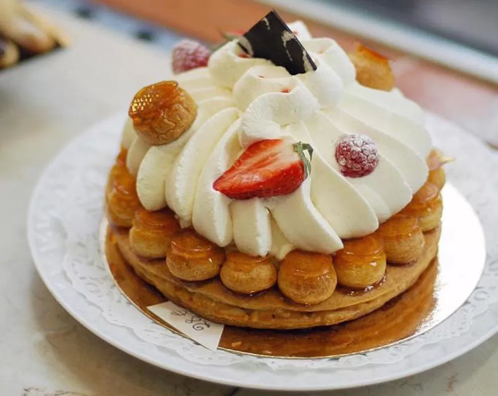 La St. Honoré Cake: Where To Get The Best in Paris