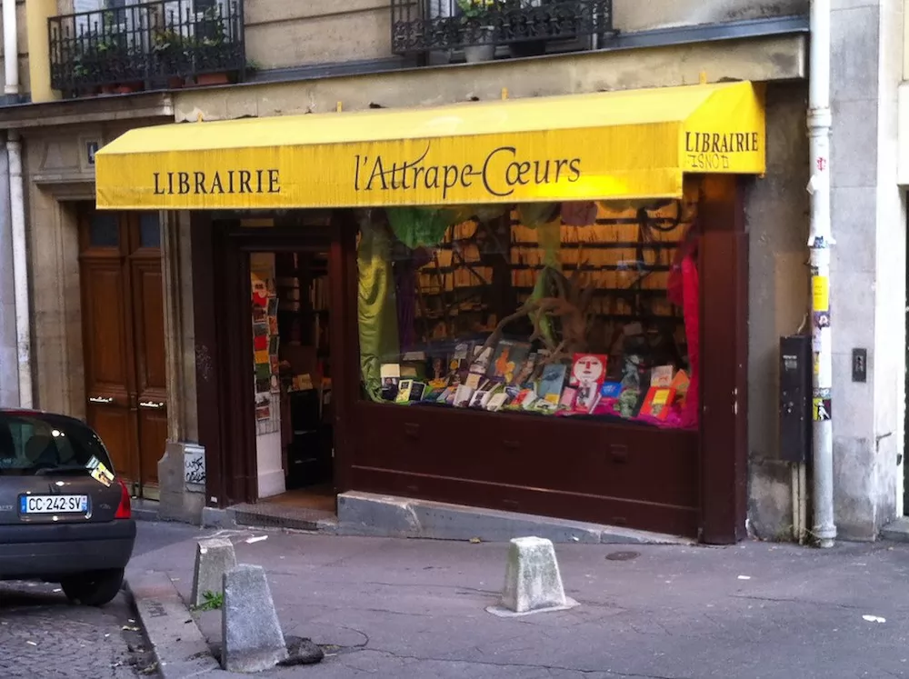 Read Like A Bohemian: Charming Bookstores Near Montmartre