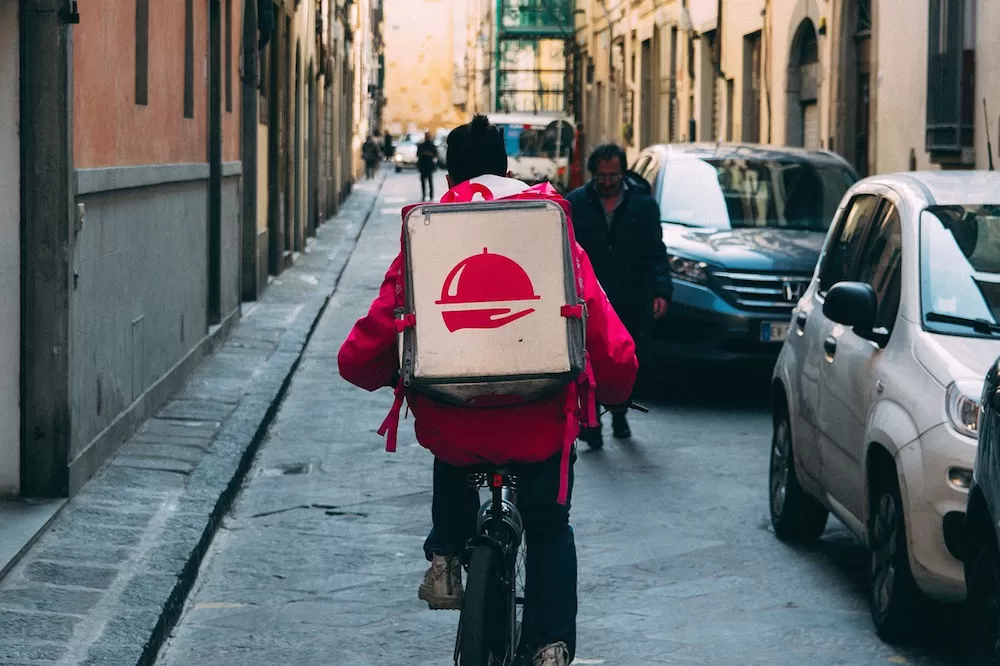 Trustworthy Food Delivery Services to Use While You're in Paris