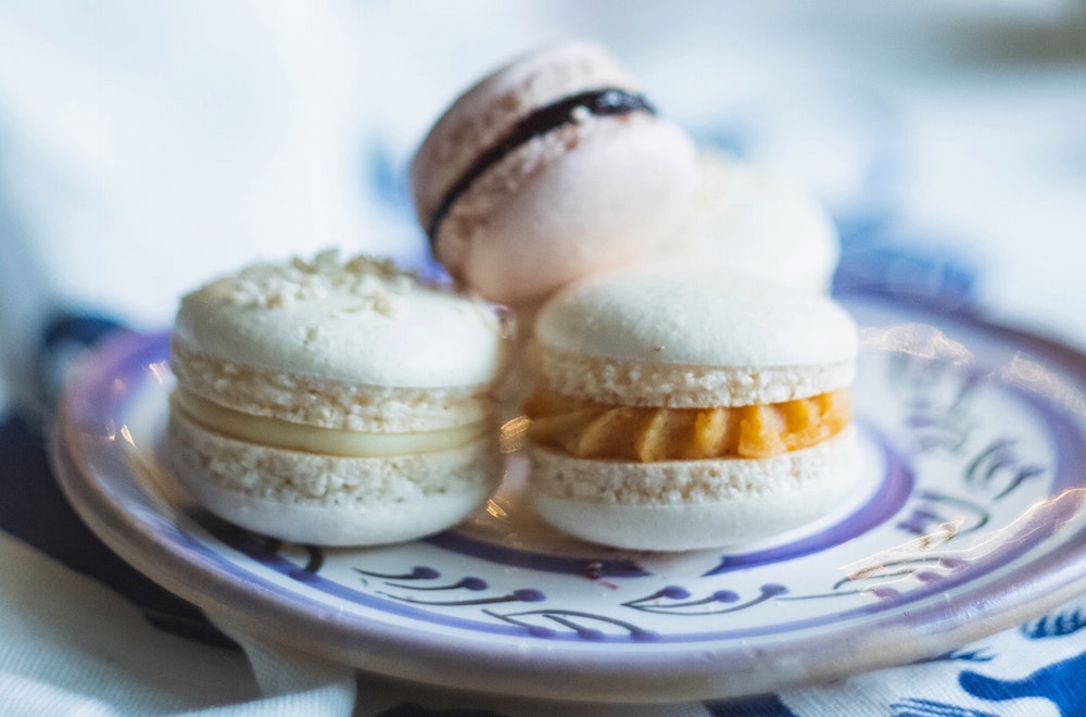 How to Make Your Own Macarons at Home