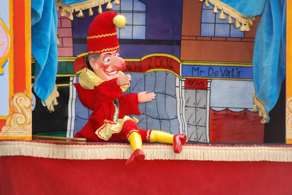 How to Set Up a Puppet Show at Home for Your Kids - All Luxury Apartments