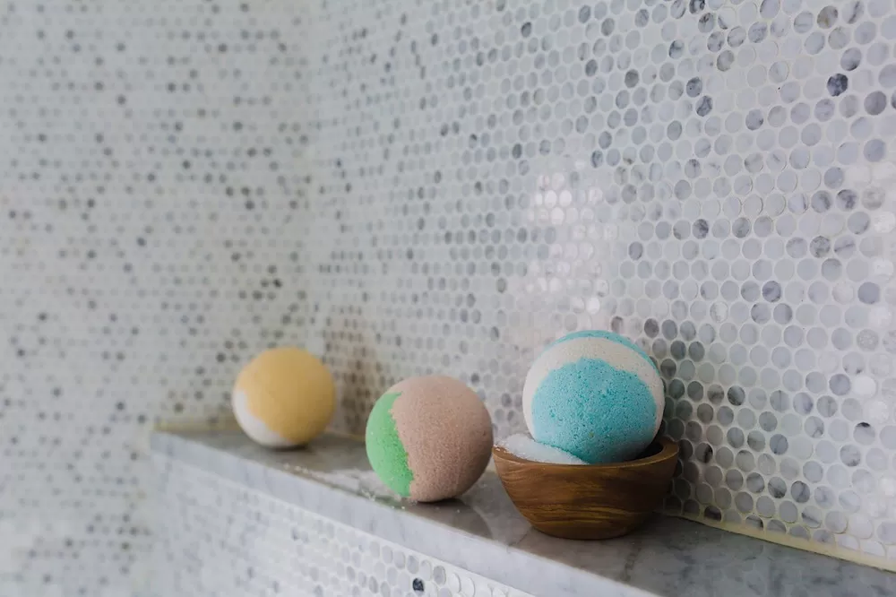 Make Your Own Beautiful Bath Bombs at Home