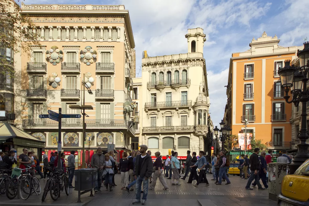 Ultimate Barcelona Guide by Neighborhood