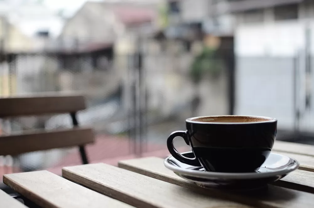 How To Drink Coffee Like A Parisian