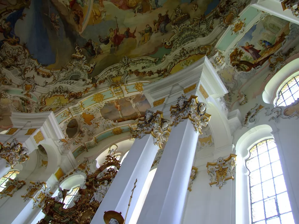How to Emulate The Palaces of Versailles in Your Own Home