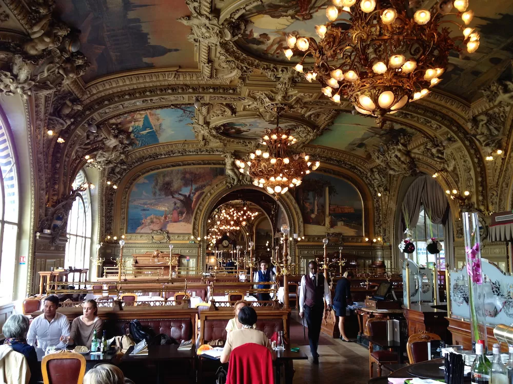 The Best Places for a Business Lunch in Paris