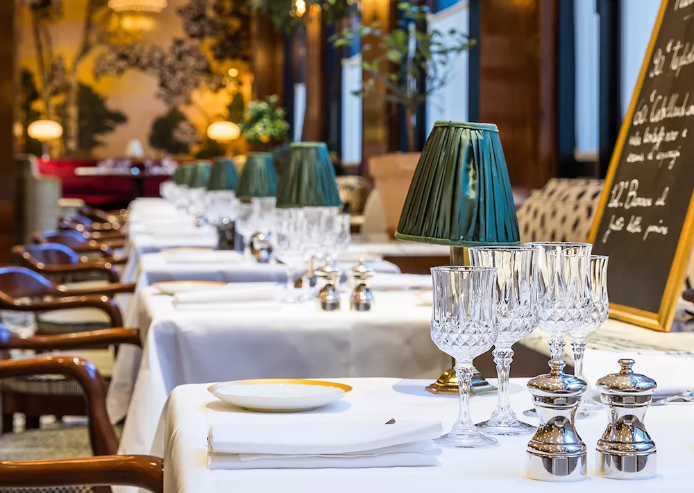 The Best Places for a Business Lunch in Paris