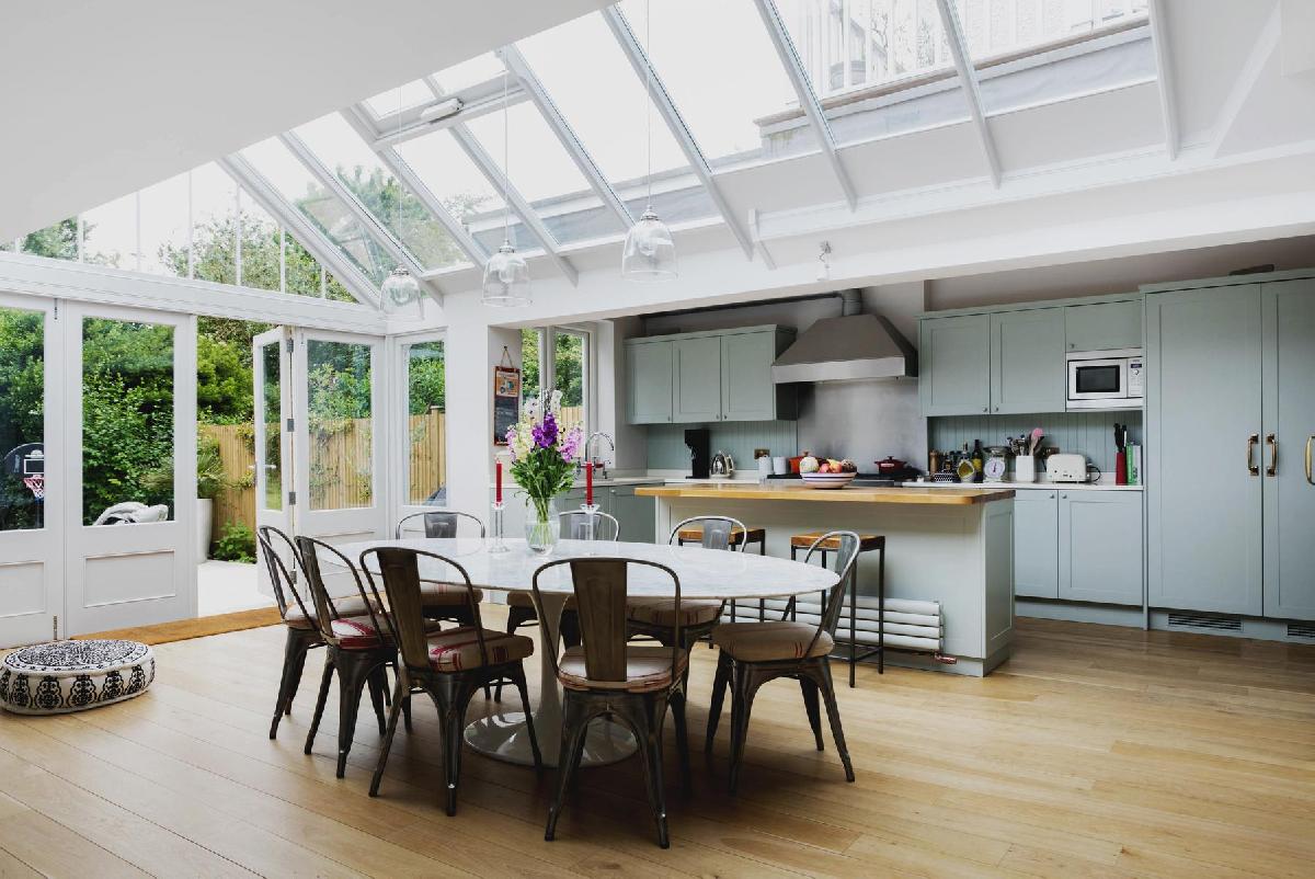 Long Term Rentals in London with Beautiful Kitchens
