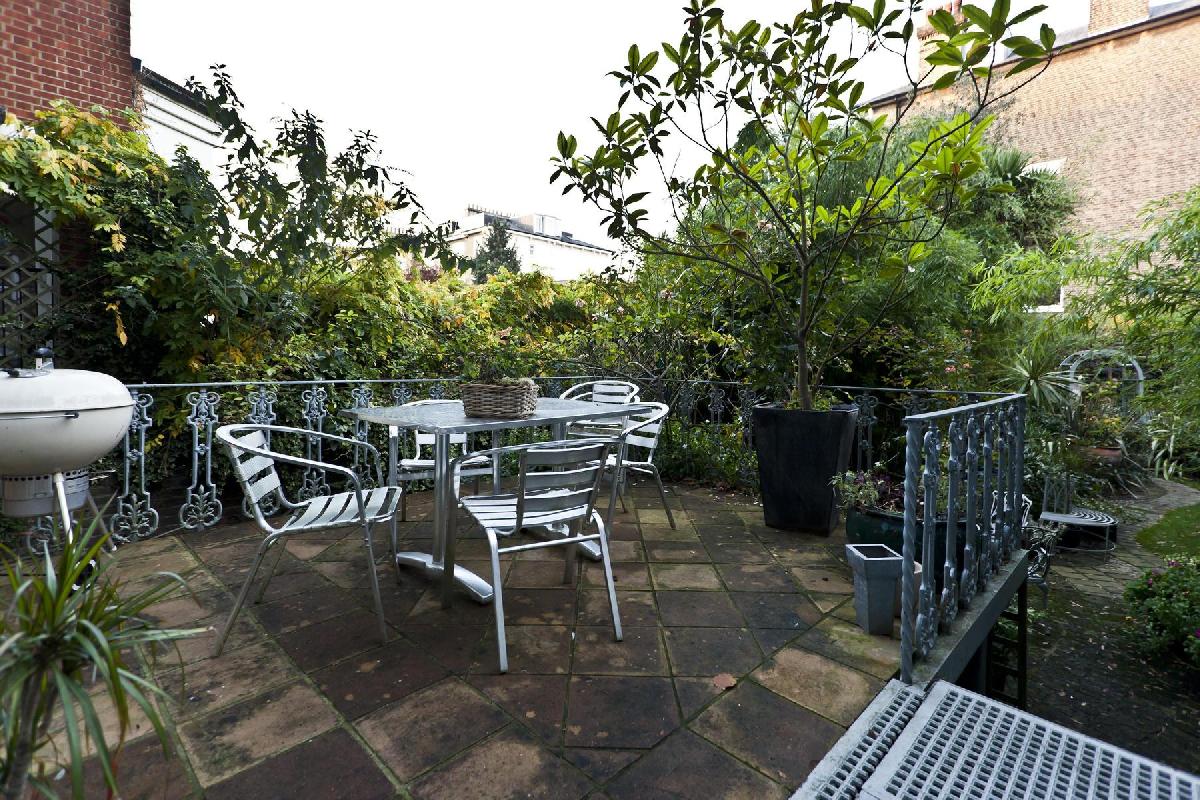 Breath of Fresh Air: 10 London Houses with Gardens