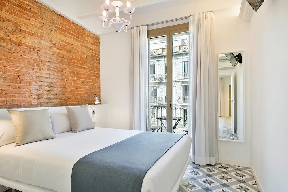 Great Barcelona Luxury Apartment Rentals with the Best Bedrooms