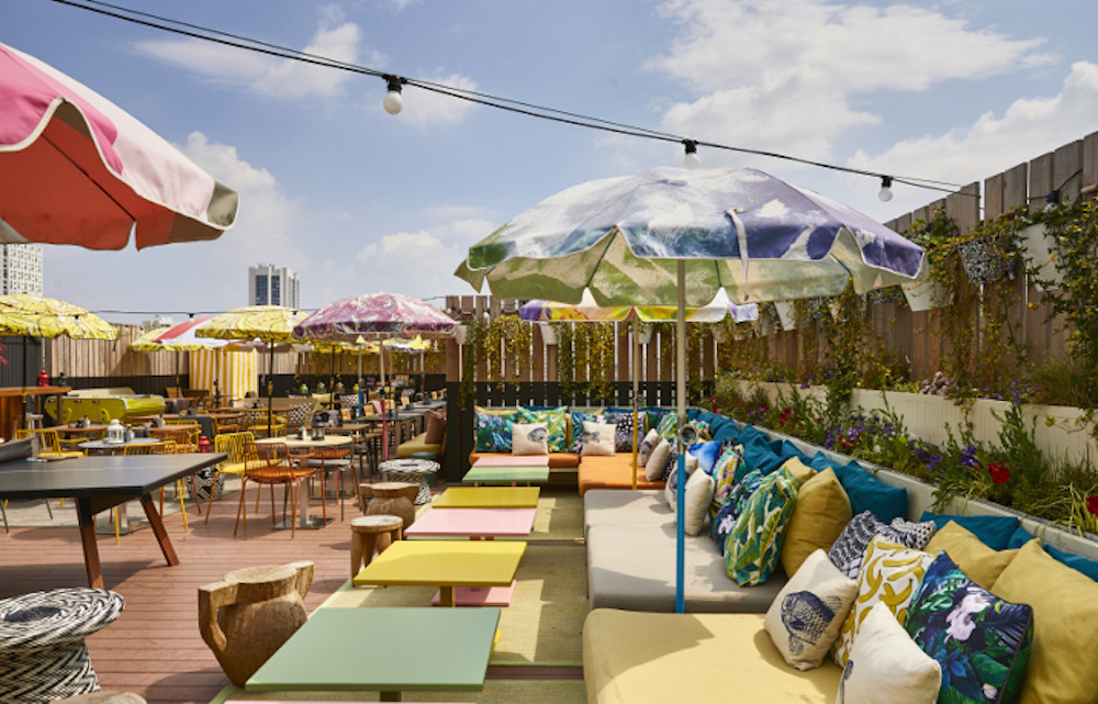 Enjoy Summer in These Great Parisian Bars with Terraces