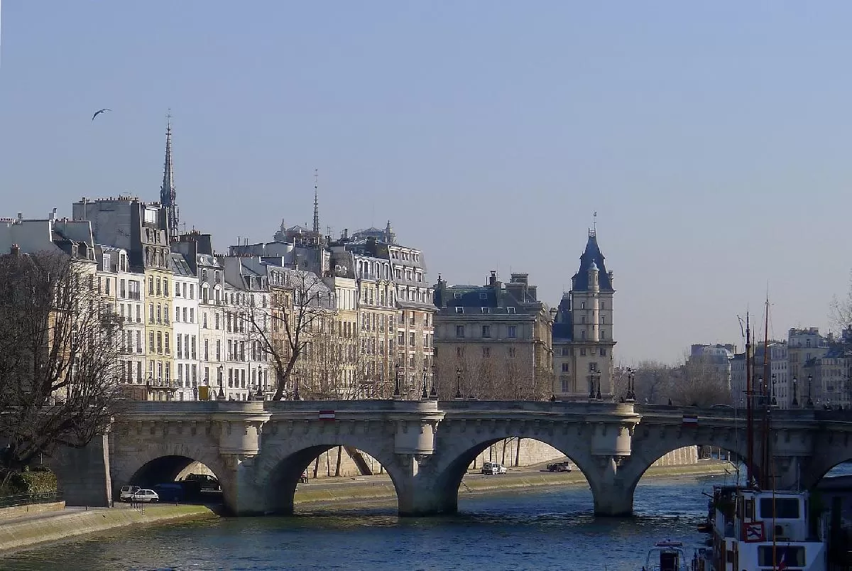 The Parisian Charms of Ile de la Cité