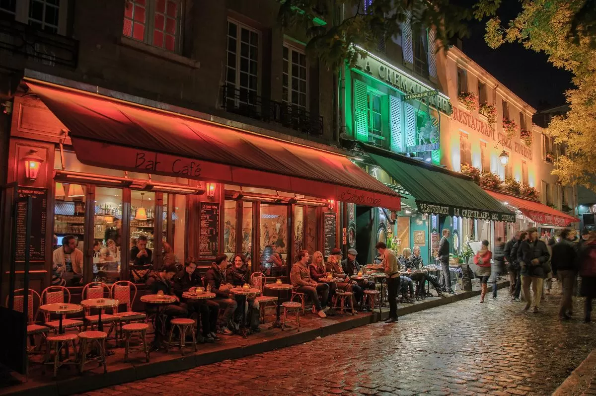 Living the Parisian Lifestyle in Montmartre