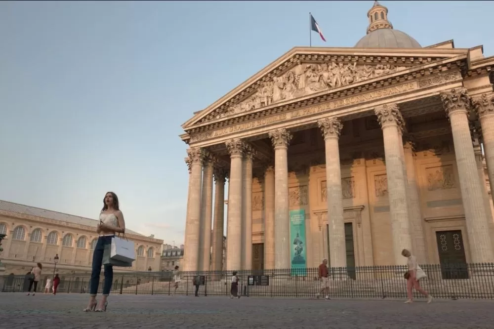 A Day in Paris like Emily Cooper from Netflix's 'Emily in Paris'