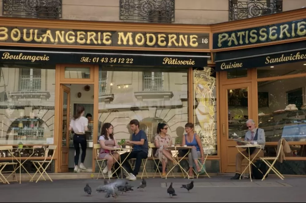 A Day in Paris like Emily Cooper from Netflix's 'Emily in Paris'