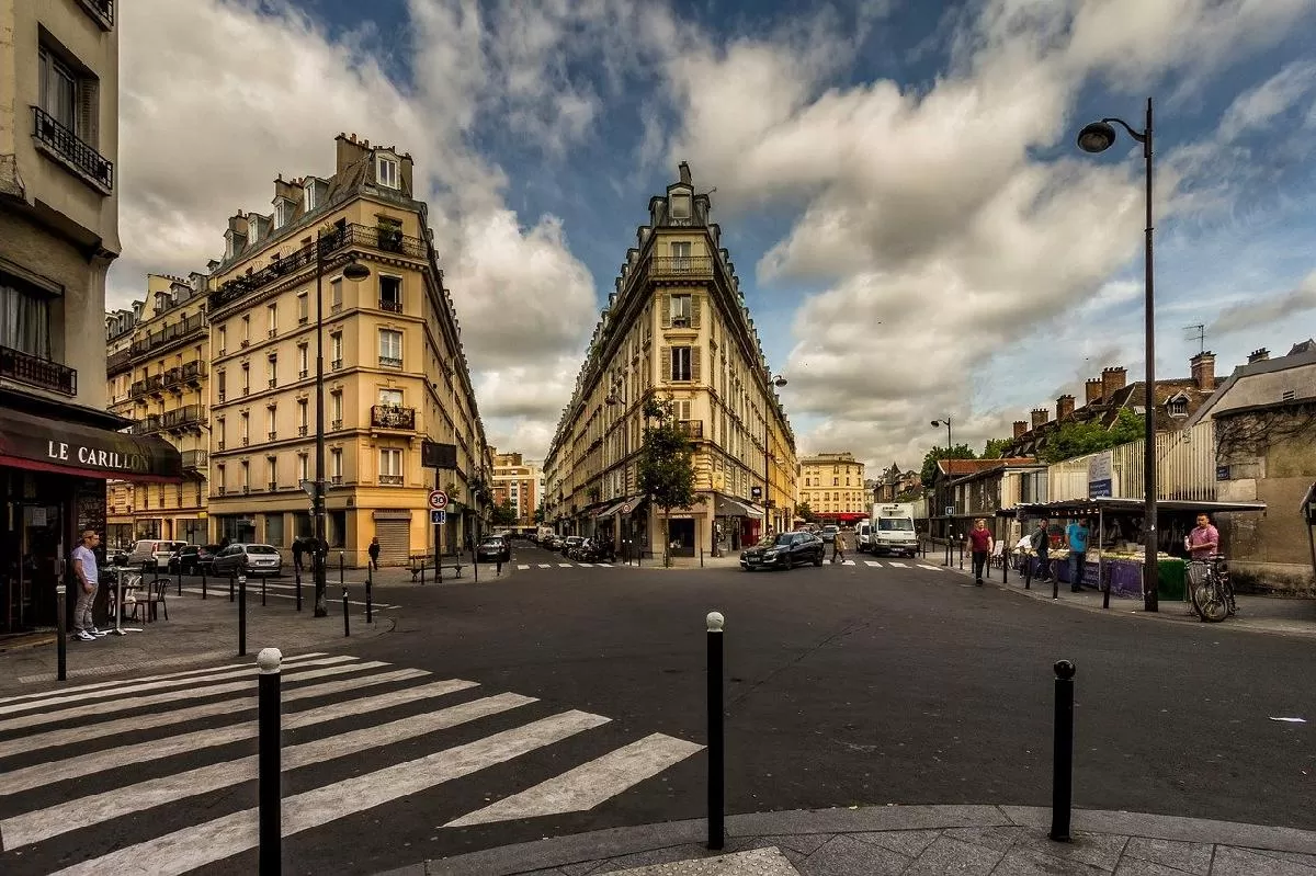 Moving to Paris: Your Relocation Guide