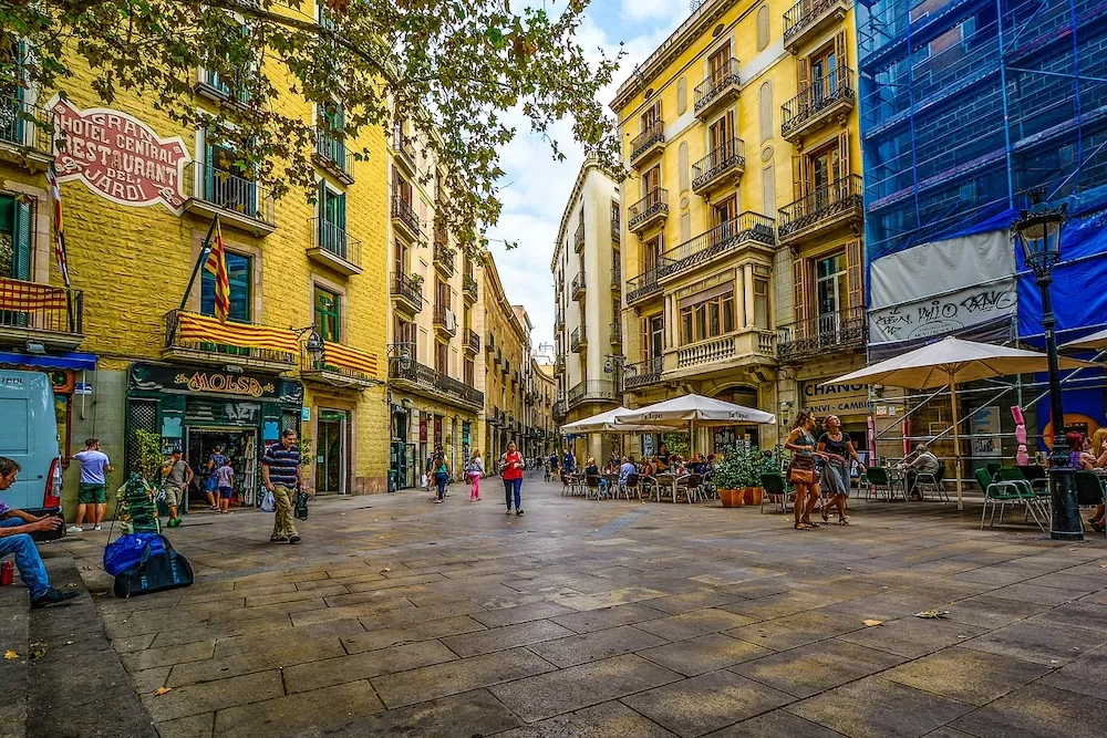 Moving to Barcelona: Your Relocation Guide