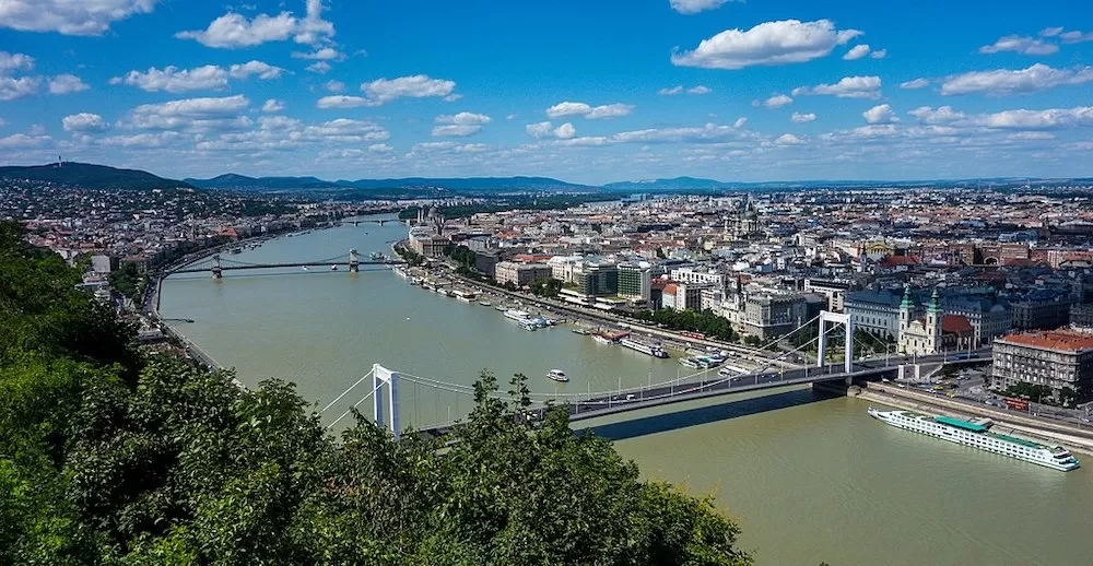 Moving to Budapest: Your Relocation Guide
