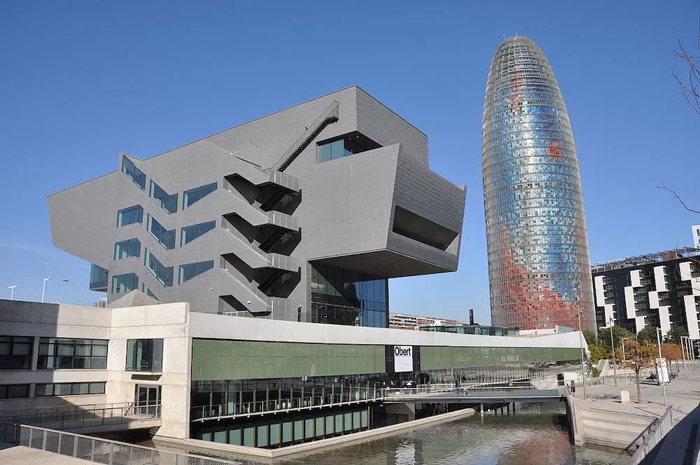 Take a Virtual Museum Tour of Barcelona