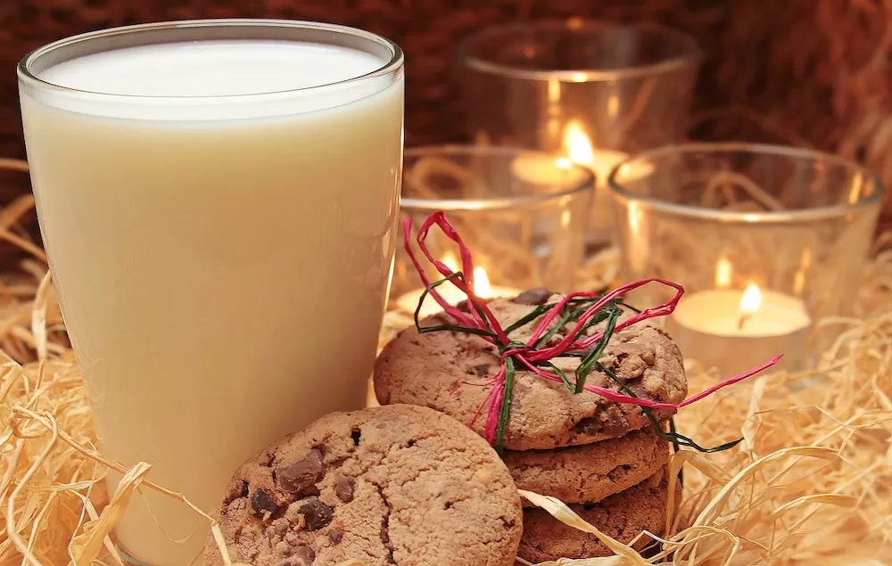 Easy American Christmas Traditions You Can Do At Home