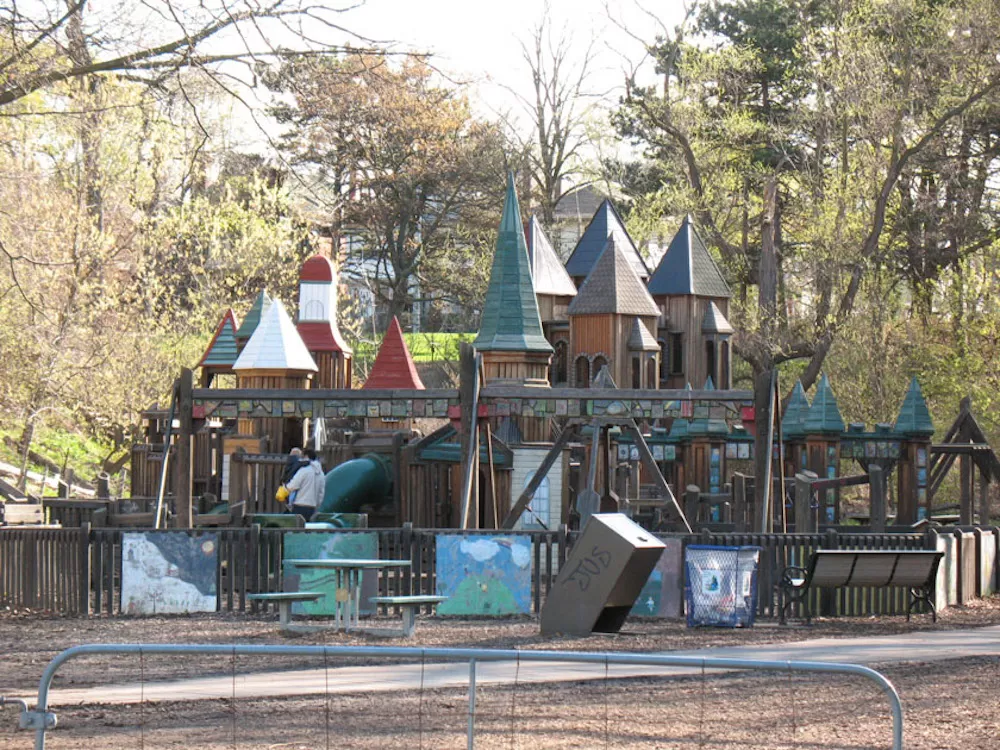 A Few of The Best Playgrounds in Toronto