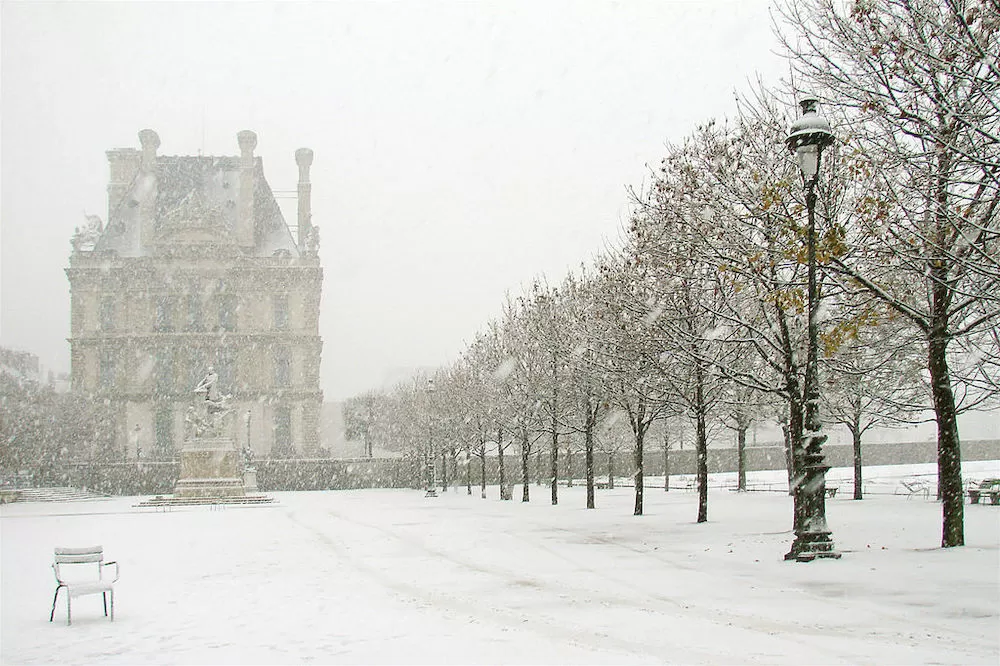 The Best Parks To Go To When It's Snowing in Paris