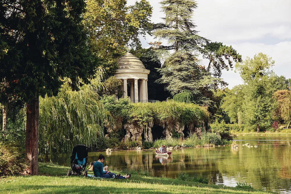 Paris' Best Parks to Walk Your Dog