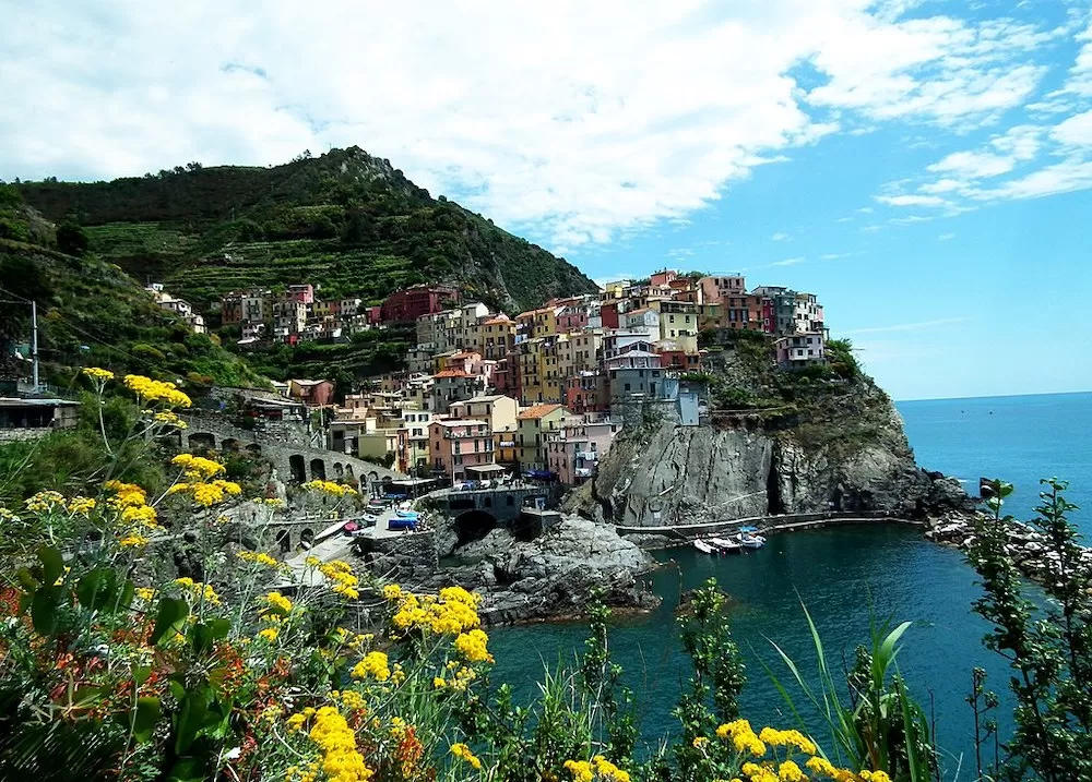 Ultimate Cinque Terre Guide by Neighborhood