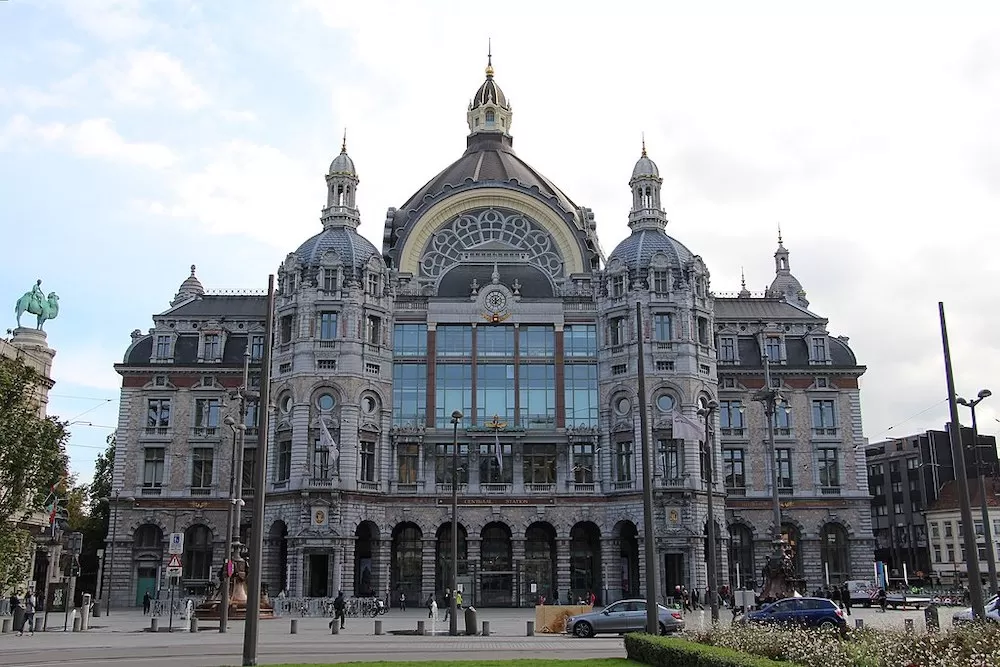 Ultimate Antwerp by Neighborhood