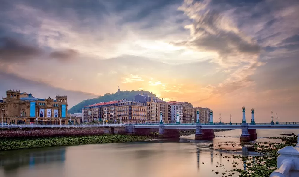 Moving to San Sebastian: Your Relocation Guide