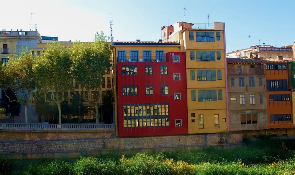 Moving to Girona: Your Relocation Guide