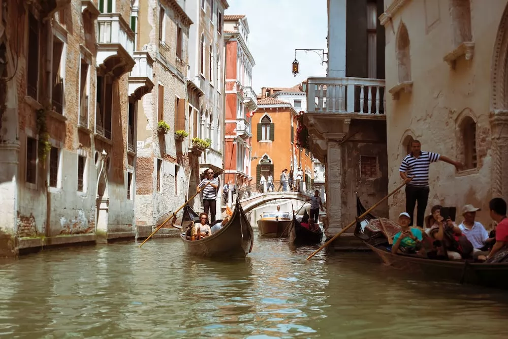 Moving to Venice: Your Relocation Guide