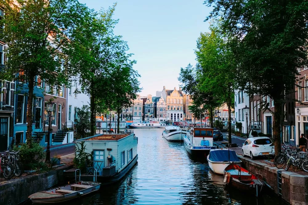 Why You Would Enjoy Springtime In Amsterdam